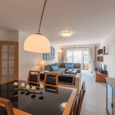 Beautiful 1 Bedroom With Stunning View Διαμέρισμα Portimão