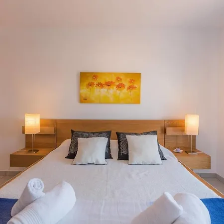 Beautiful 1 Bedroom With Stunning View Portimão